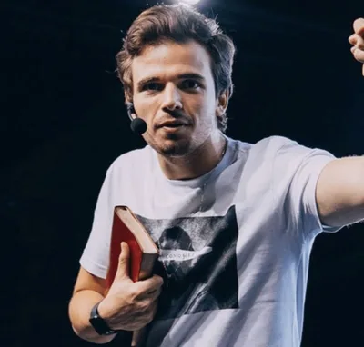 Renato Vargens rebate declaração de Victor Azevedo sobre ‘sêmen de Deus' | Notícias Gospel