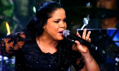 Cassiane comemora 40 anos de carreira com a gravação de um DVD