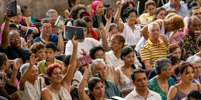 Ex-Estado ateu, Cuba tem aumento de evangélicos e orações em público