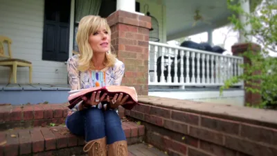 Pastora relata ter sofrido abuso sexual e faz alerta: "Poderiam falar disso na igreja" | Notícias Gospel