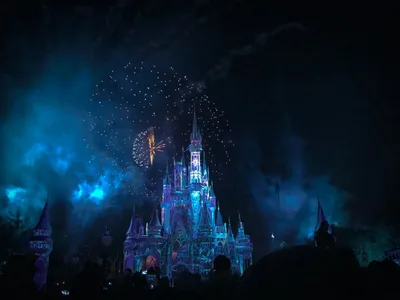 Disney cede à pressão esquerdista e condena lei que proíbe gênero