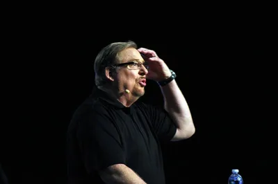 Rick Warren faz alerta sobre saúde mental: "É o maior campo de batalha"