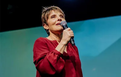 Conheça Joanne Moody, um testemunho vivo que estará na conferência Voz dos Apóstolos