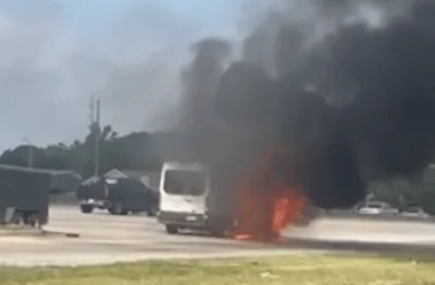 Jovens louvam a Deus depois de escapar de incêndio em ônibus da igreja