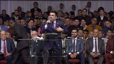 Pr. Marco Feliciano é homenageado no GMUH por pregar 25 anos seguidos no congresso