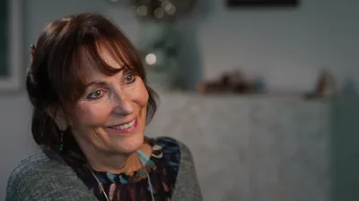 Sofrendo por 10 anos com dores, mulher é curada milagrosamente