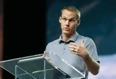 Pastor lamenta "idolatria de convicções pessoais" nas igrejas