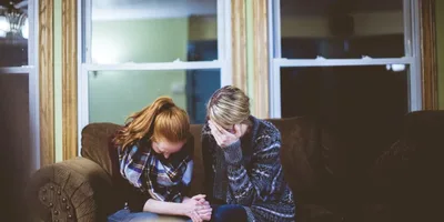 Por que Deus não cura todas as pessoas? Escritora responde com testemunho