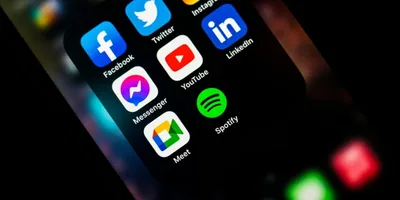 Fariseu digital: A religião dos likes