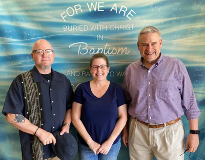 Vendo culto online, judia se converte a Cristo: 'Parecia que foram feitos para mim' | Notícias Gospel