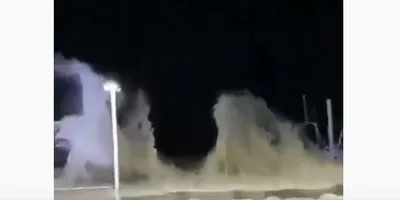 Ondas enormes se levantam do Mar da Galileia pela primeira vez em 30 anos