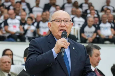 Pastor José Wellington surpreende e canta hino do Voz da Verdade no Belenzinho
