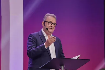 Pastor Samuel Câmara falando “merd*” na Santa Ceia