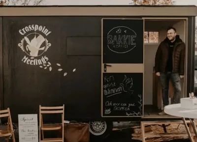 Homem cria food truck para pregar nas ruas na Holanda