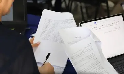 Iranianos traduzem a Bíblia secretamente para compartilhar o Evangelho