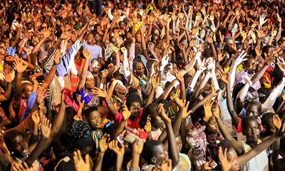 Mais de 2.000 pessoas se entregam a Jesus após cruzada em Uganda