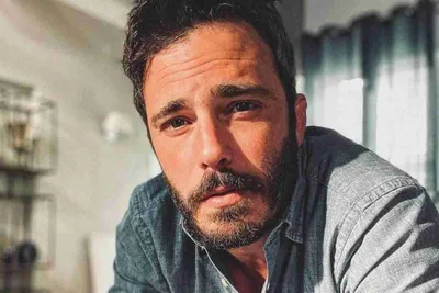 Ator da Globo confessa que já transou dentro da igreja: “Pedi perdão a Deus”