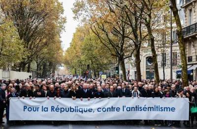 Evangélicos marcham com 100 mil pessoas contra o antissemitismo em Paris