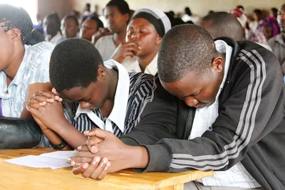 \"Não vamos negociar nossa fé e seguiremos a Jesus\", dizem cristãos a juiz na Eritreia