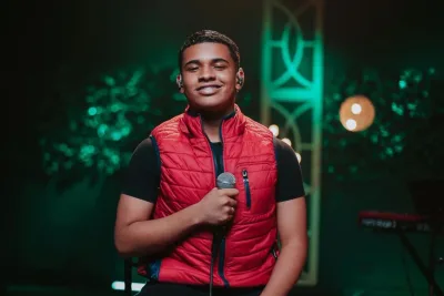 Família expôs real situação de Kaiky Mello 9 meses após acidente, pede ajuda e fãs caem no choro