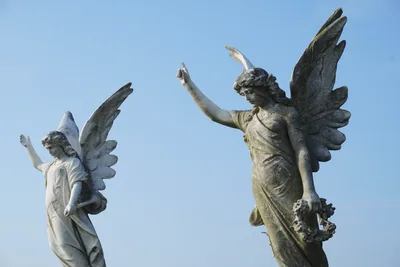 Temos anjos da guarda? Pastor diz que sim e explica: “Eles estão a serviço de Deus”