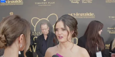 Atriz de Hollywood dedica sua carreira a Deus após conversão: 'Vou espalhar a Palavra'