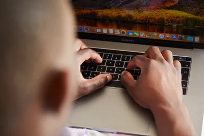 Consumo de pornografia leva a depressão, diz pesquisa