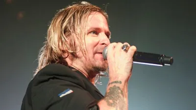 Vocalista do dcTalk adota progressismo e admite apostasia: Ex-evangélico
