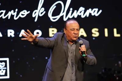 Presidente da Quadrangular faz tributo a Elvis Presley na igreja