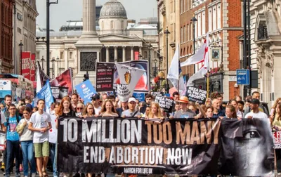 Mais de 7 mil pessoas participam de Marcha Pela Vida em Londres