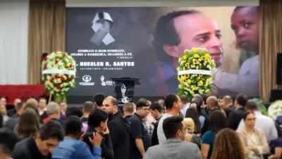 Corpo do pastor Hueslen é velado no mesmo local onde ele sofreu acidente