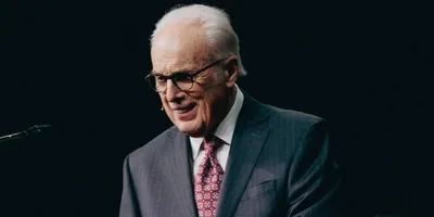 Igreja pede oração por John MacArthur, hospitalizado por doença desconhecida