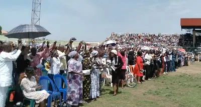 Congresso de oração na Nigéria reúne milhares de cristãos