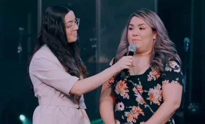 Mulher é curada do lúpus e da depressão durante culto