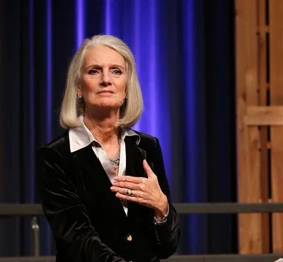 "É hora de orar e se afastar dos nossos pecados", diz filha de Billy Graham