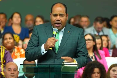 “Vá pra baixa da égua, chega de hino worship”, diz pastor no Gideões