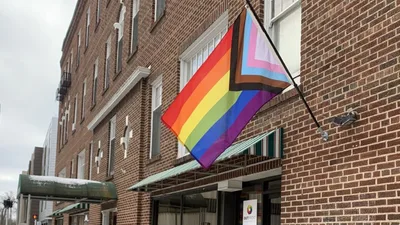 Aluno processa escola por ser punido por falar contra a homossexualidade