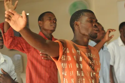 Cristianismo cresce mais rápido na África do que em outros continentes, diz relatório