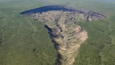 O que é a “Porta do Inferno”, buraco gigante que assusta o mundo