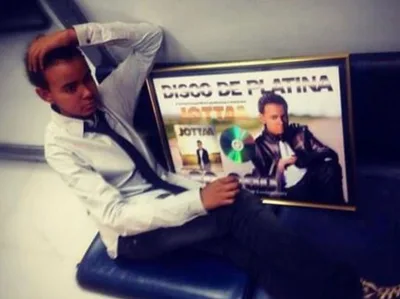 Jotta A anuncia que abandonou a música gospel; Saiba mais