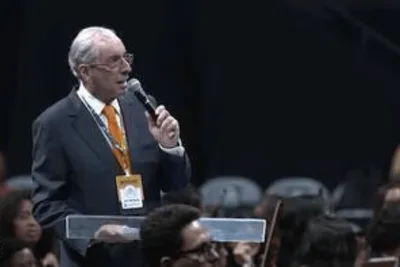 Eduardo Cunha é vaiado durante evento da Assembleia de Deus no RJ