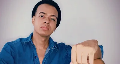 Bomba! Jotta A pode estar namorando amigo de infância