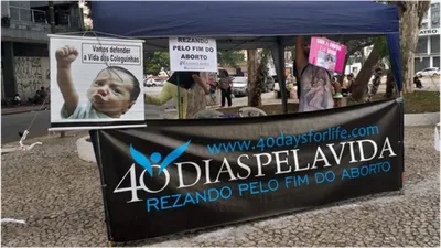 Cristãos fazem plantão em frente a clínicas de aborto e salvam 78 bebês
