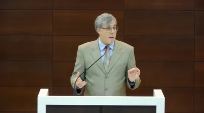 Disciplina física dos filhos é exigida por Deus, diz pastor Heber Campos Jr