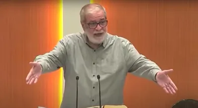 "O mundo não vai acabar numa guerra nuclear", diz Augustus Nicodemus