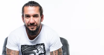 Após 17 anos de conversão, Rodolfo diz que foi "completamente esvaziado" por Deus | Notícias Gospel