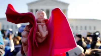 Suprema Corte dos EUA já teria formado maioria contra o aborto