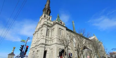 Igreja fechada por falta de membros é transformada em centro cultural no Canadá