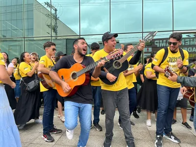 Evangelismo de rua: mais de 4 mil se rendem a Cristo em ação