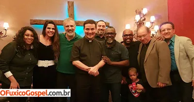 Kleber Lucas recebe mais um padre em sua igreja